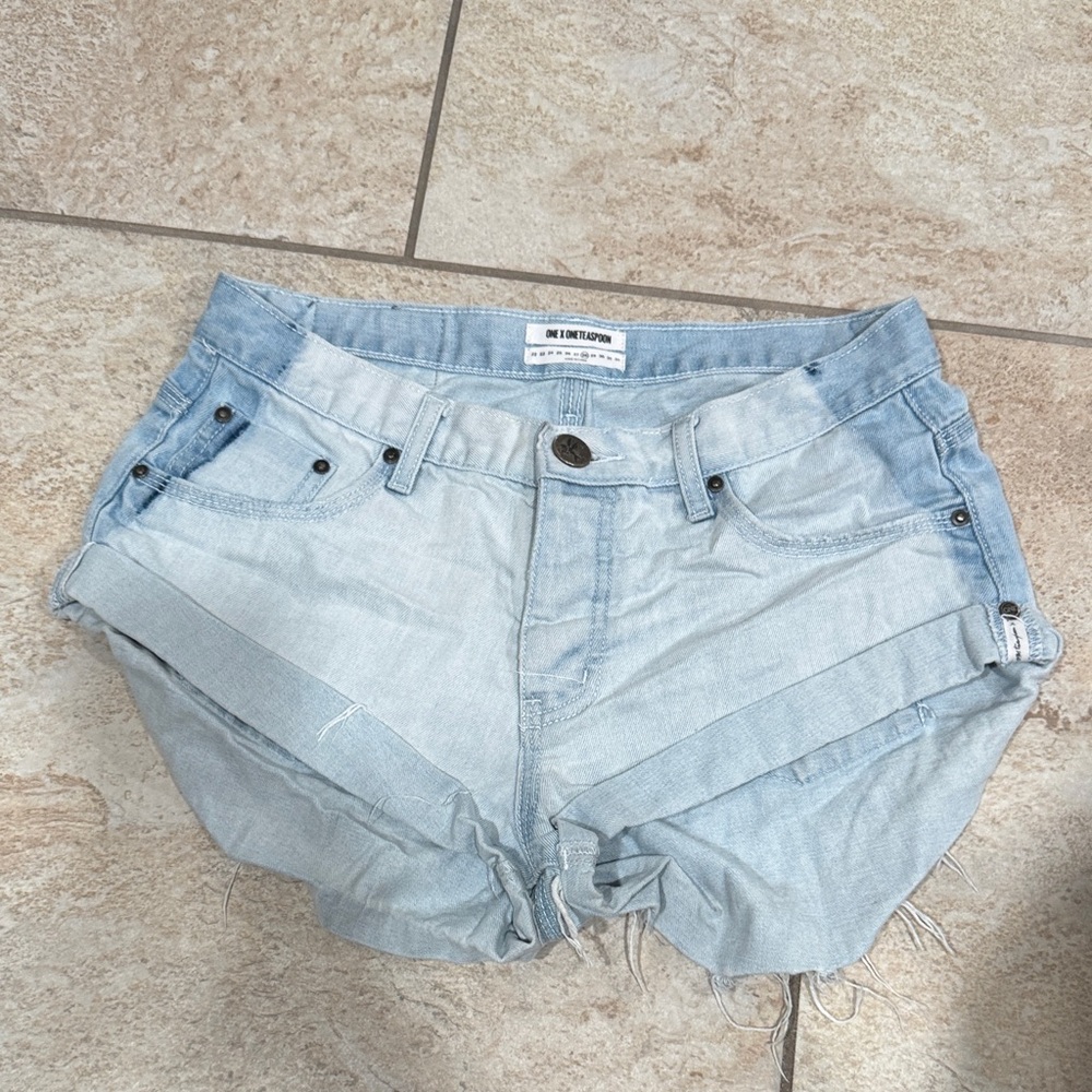 One X One Teaspoon Light Blue Denim Shorts Size 28 - Picture 6 of 6